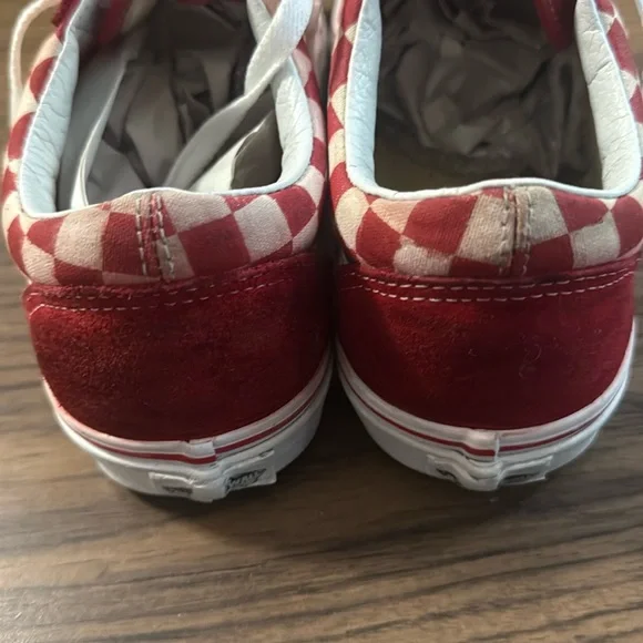 Vans Red and White Checkered Unisex Old Skool Skate Shoes Size 9.0 - Picture 7 of 8